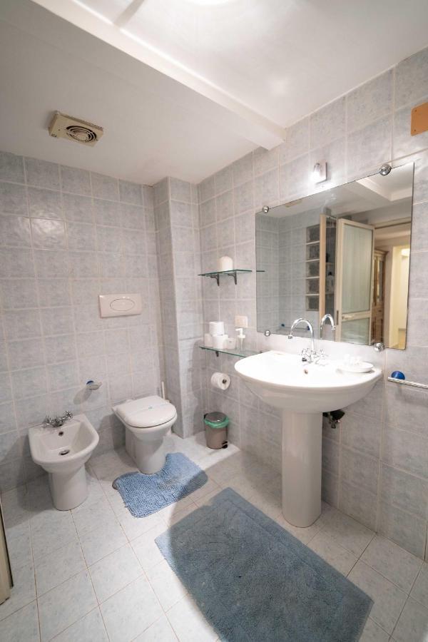 San Mattia'S By Dimorra Apartment เนเปิลส์ ภายนอก รูปภาพ