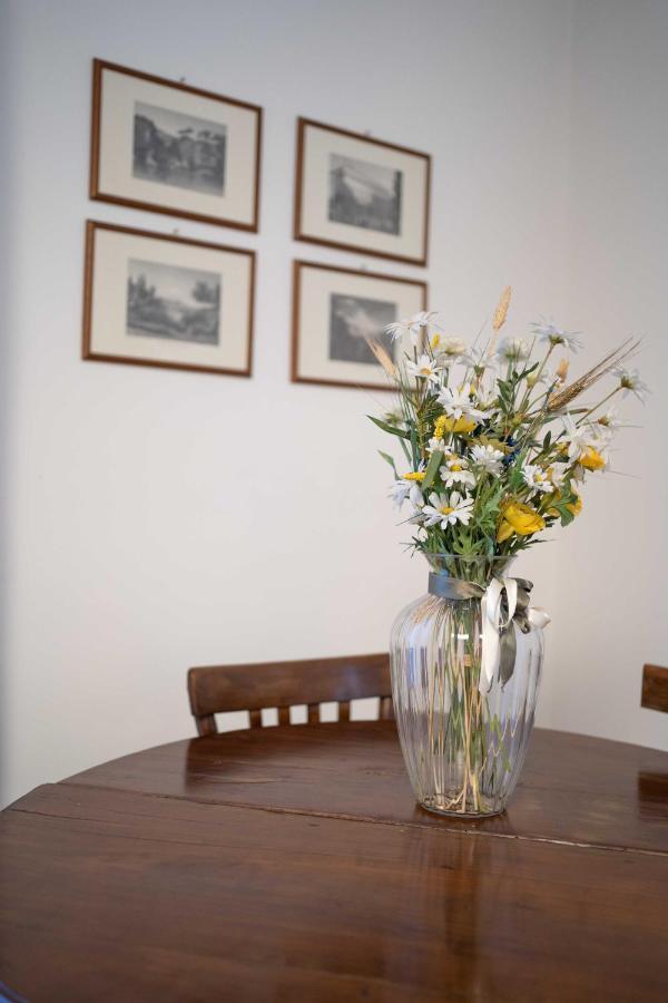 San Mattia'S By Dimorra Apartment เนเปิลส์ ภายนอก รูปภาพ
