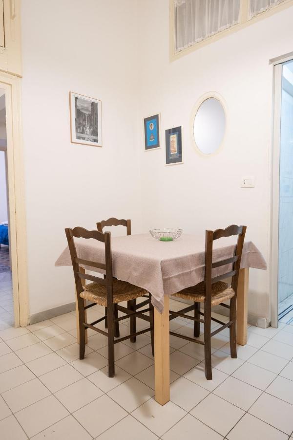 San Mattia'S By Dimorra Apartment เนเปิลส์ ภายนอก รูปภาพ