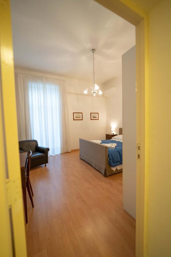 San Mattia'S By Dimorra Apartment เนเปิลส์ ภายนอก รูปภาพ