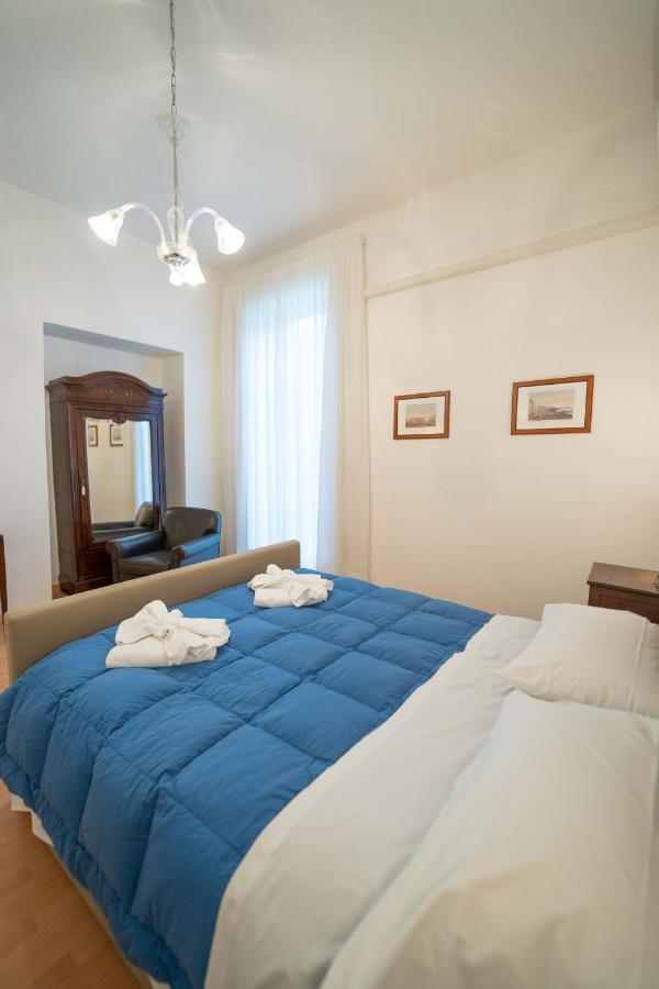 San Mattia'S By Dimorra Apartment เนเปิลส์ ภายนอก รูปภาพ