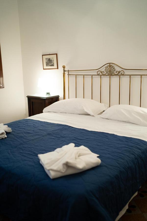San Mattia'S By Dimorra Apartment เนเปิลส์ ภายนอก รูปภาพ